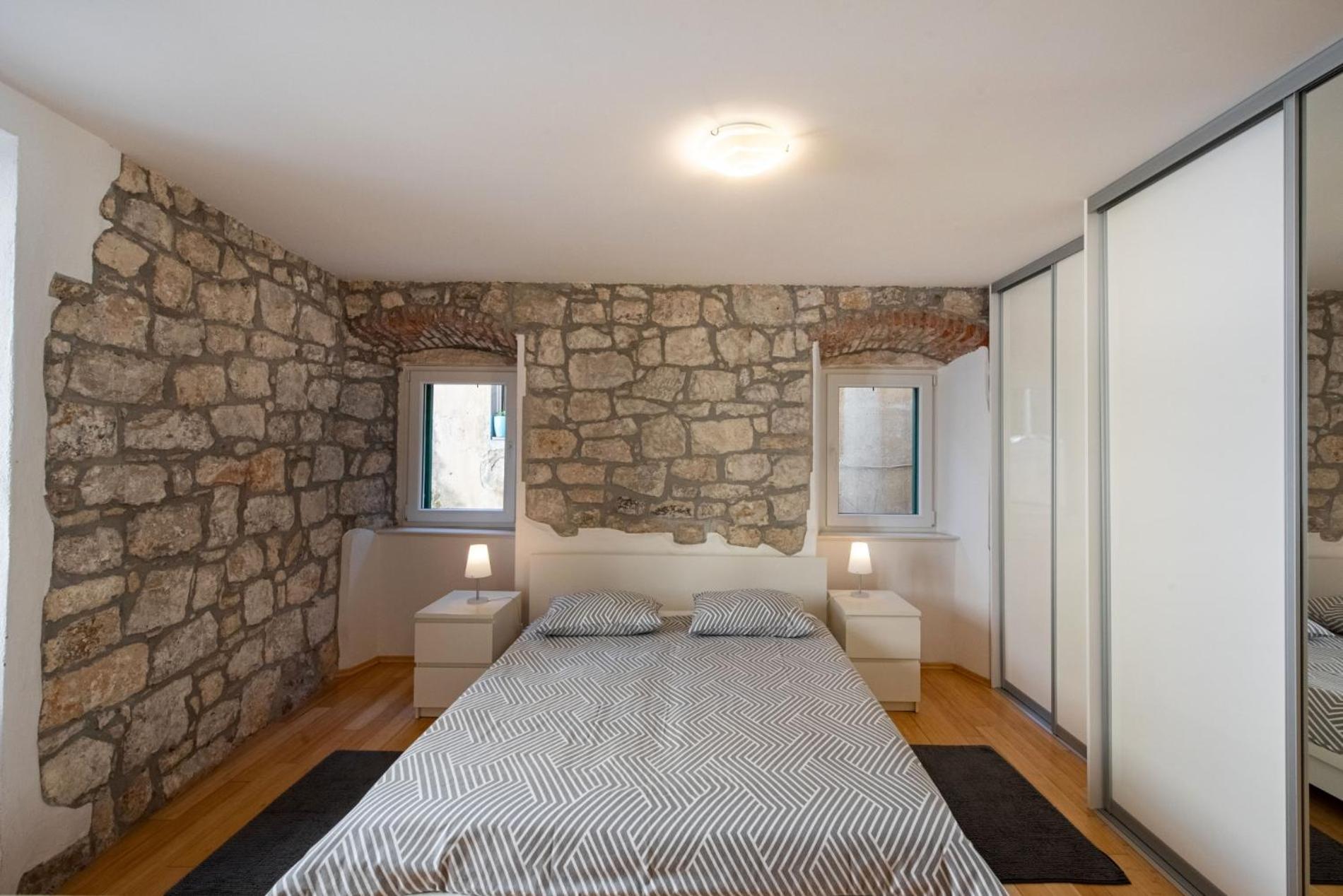 Duplex With Terrace In The City Centar Σπλιτ Εξωτερικό φωτογραφία